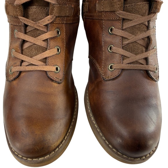 Boots - Picture 3 of 8